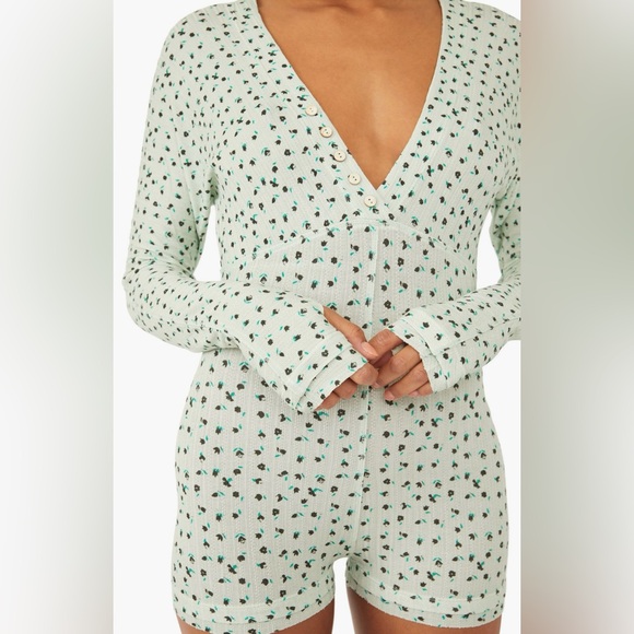 Free People Intimately FP Sleep In Long Sleeve Pointelle Romper Sage Green Small - Picture 4 of 4